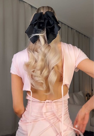 Cute Dress Up Ideas for Blonde Hairstyles