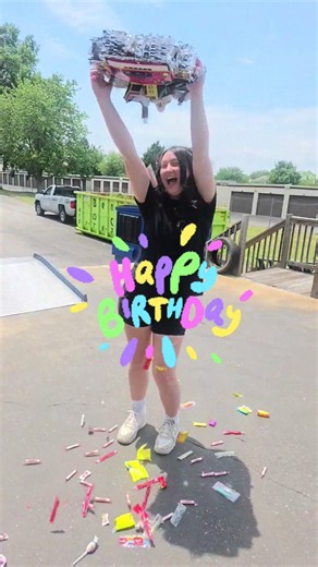 Wishing Halle the happiest of birthdays !! This is how Powertrain Piñatas !
