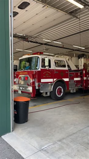 A 1980 Mack CF/Baker still in service in West Ossipee, NH. This truck was original to the FDNY. #fyp #foryou #mack #firetrucks