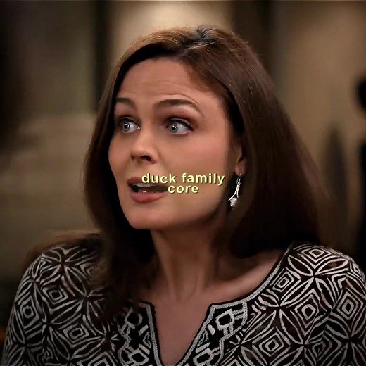 Sweets Moving in with B&B | Season 8 Bones Moments