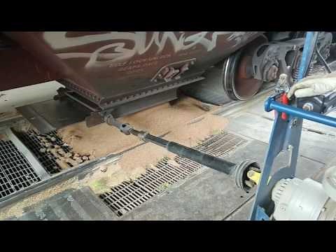 Hopper Gate Opener from Mustang Equipment