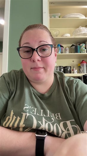 Look at the trim but don’t mind the painting/finishing and lack of light switch cover 🤣