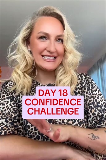 It's DAY 18 of our 30 day confidence challenge Helen Scott 💜 Bringing the group chat to life today and debriefing the first date! Follow along for the rest of our 30 day confidence challenge 💜 | Badoo