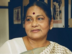 പുതിയ താരസംഘടന രൂപീകരണം നടിക്ക് പറയാനുള്ളത് | Oneindia Malayalam