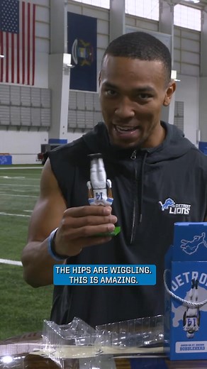205K views · 6.3K reactions |  Sunday’s Detroit Lions game day giveaway: Amon-Ra headstand bobbleheads  Available while supplies last for the first 25k fans to enter Ford Field on Sunday, November 2. Gates open at 10:30 AM! | Ford Field | Facebook