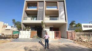 120 Gaj JDA Approved 3 BHK Independent House at Pratap nagar nearby Airport Jaipur प्रॉपर्टी को खरीदने या जानकारी लेने के लिए संपर्क करे: 91 7791-012494 Property ID. Property Details: 👉Independent House 👉120 Gaj | 18 x 61 👉Overview: 3 Rooms | 1 Kitchen | 3 Bathrooms 👉Stairs: outside 👉Status: 👉Asking Price: ₹1.85 Cr 👉UPTO 80% Loanable 📍 Location: Pratap Nagar Near Airport Road , Jaipur #houseexpert #propertyexpert #realestate #house #property #propertyforsale | AR Homes