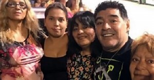 El duro momento de las hermanas de Maradona: “Son mujeres grandes”