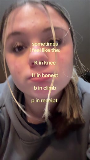 for anyone confused: it means that u feel seen but not heard for example u see the k in knee but u dont hear it, you just hear nee #fyp #real #repost #dontletthisflop #languagelearning
