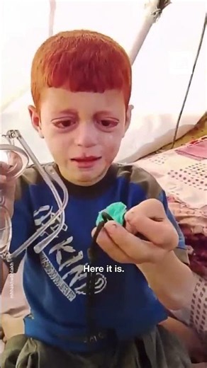 7-Year-Old Palestinian Boy Goes Viral After Glasses Break