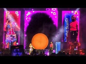 Zara Larsson at OVO Arena Wembley - Never Forget You feat MNEK