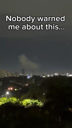 New Year’s Eve in Cali, Colombia From an 8th-floor view, watching the entire city light up at midnight. This wasn’t just fireworks… it felt like Cali exploded with joy, hope, and celebration. No filters. No edits. Just the city welcoming the New Year ❤️ Would you celebrate New Year like this? #NewYearEve #Cali #travel #CaliColombia #Colombia #SucursalDelCielo #AñoNuevo #FelizAñoNuevo #Fireworks #CityView #MidnightMoment #POV #travelwithme #traveldeeper #travelgram #travelblogger #travelblog #tra