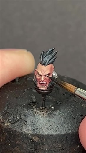 Quick Face Painting Techniques for Warhammer Figures