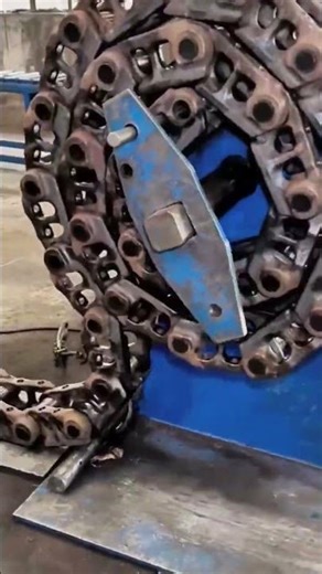 Heavy Chain manufacturing In Factory #factory #bigchain #machine