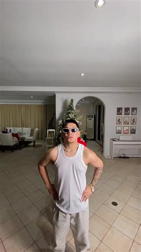 My squal🔥 #TheHouseOfCollab #thirsttrap #hottie #fairfaxnetworkchannel | Angelo Roxas