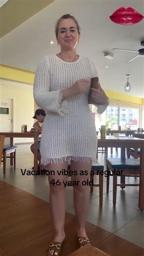 Carla Arges - Over 40 Mature Fashion Model 👠 Instagram Star 🌟