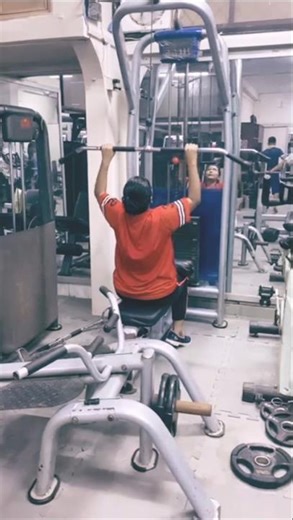 Stay Fit Everyday (Incline Bench Press with Pull Down)#shortsvideo #viralshort#discipline