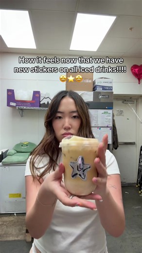 I swear it makes the drink taste even better 😝🤩😋 #icedcoffee #coffeeshop #aesthetic #jjcoffeeco #barista