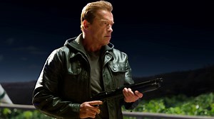 'Terminator Genisys” Weapons: Arnold Schwarzenegger Got Biggest Gun