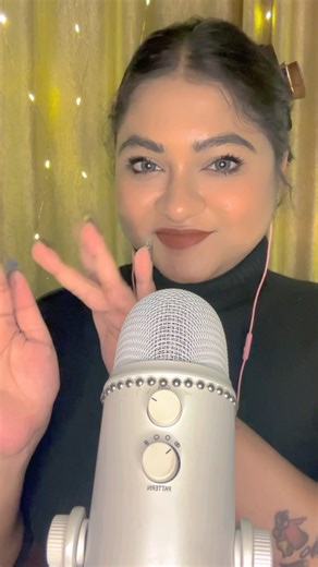 Finger flutters asmr🤍🤞🏻 #asmr #asmrshorts #fingerflutters #fingerfluttering #sleepaid #deepsleep