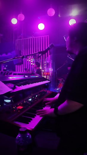 IEM Mix featuring Oat Pramote | Music Performance