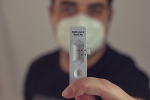 Woman Fakes Positive COVID-19 Test To Escape ‘Worst Date’ Of Her Life