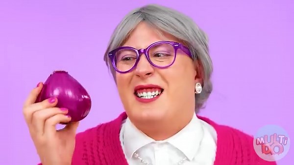 590K views · 12K reactions | #MultiDO #bromasdivertidas #challenge Escribe en los comentarios el nombre de tu plato favorito, ¡y tal vez la próxima vez nuestros héroes lo cocinen en nuestro próximo desafío de cocina! | Multi Do Spanish | Facebook