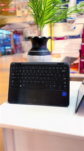 Dell Latitude 3189: Versatile 2-in-1 Laptop Review