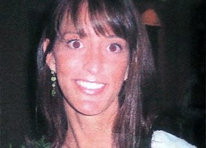 Runaway Bride Divorces Husband 16 Years After Famous Police Hunt