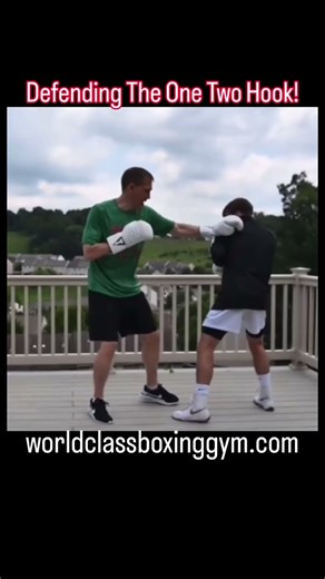 Two different head movements combined with footwork to avoid one of the most basic combos in boxing.