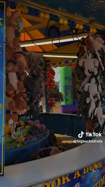 Tim Cheese (@bigbackedrats)’s videos with Creep - Radiohead