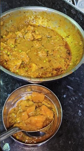 Tiffin ke liye perfect mattar paneer 🥘 #lunchbox #quickrecipe #cooking