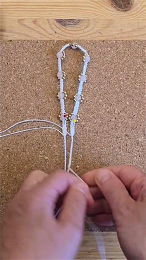 How to Make a DIY Daisy Macrame Anklet 🌺