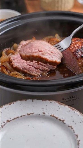 🍖 Slow Cooker Sweet & Savory Pork Roast (3 Ingredients)