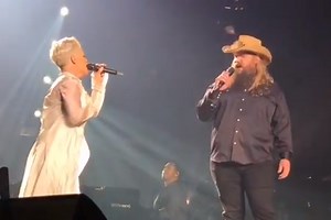 Chris Stapleton Joins Pink Live for ‘Love Me Anyway’