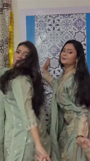 Shararat ❤️‍🔥 #dance #sistersonfire #rasha #hindisong #song #music #trendingshorts #partnerincrime