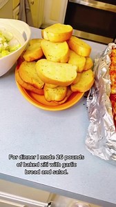 63K views · 3.5K reactions | What My 12 Kids Ate Today Breakfast: -Oatmeal Bar Lunch: -Pizza -Veggie Platter Dinner: -Baked Ziti -Garlic Bread -Salad Dessert: -Cookie Cake Bon Appetit! What’s your favorite kind of cake?? #DoughertyDozen #BigFamily #LargeFamily #BonAppetit #BirthdayCake #CookieCake #BirthdayParty #HappyBirthday | Dougherty Dozen | Facebook