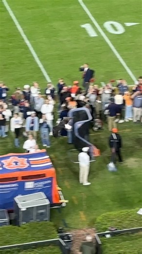 146K views · 3.8K reactions | War Eagle Flight Auburn vs Kentucky 2025 #fblifestyle | E2C Network: The Auburn Experience | Facebook