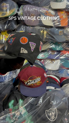 New upcoming batch of vintage and branded mix sacks caps . #snapbackhat #capsanapback #vintagecaps #capswholesale | Sps vintage clothing
