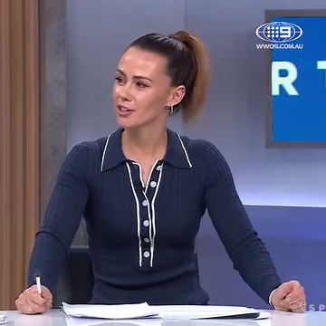 Kelly Cartwright with an absolute CLASSIC yarn of the time her prosthetic leg turned into a shoey vessel! 🤣🍻 #9WWOS #shoey | Wide World of Sports