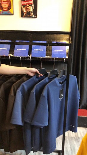 Outfit Studio သည် TikTok ပေါ်တွင် ရှိသည်