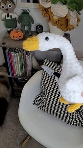 Goosetav the Goose video tutorial is FREE on Yew Tewb, and the PDF pattern is available on my website, Etsy, Ravelry, and Ribblr 🪿 Make your Goose a knife with my Knife & Flower video tutorial, also on Yew Tewb 🔪😊 Find my patterns, Yew Tewb or save 10% on your next Premier Yarn purchase with the Lincoln my Bye-oo 🧶 Tags #crochet #crochetgoose #goosetavthegoose #goosetav #gracefacecreates #crochetfriends #amigurumi #crochetplushie #crochetstuffedanimals #goose #makeitpremier | Graceface Creat