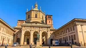 Walking through Milan’s historic Basilica Square