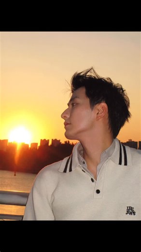 Zhen Han on Instagram: "When I bought a Canon G11"