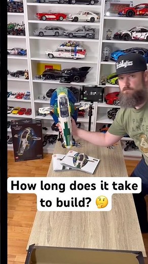 Building LEGO Star Wars UCS Jango Fett's Firespray-Class Starship in Time-Lapse