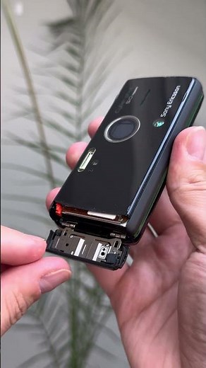 📸 The kind of design they don’t make anymore - Sony Ericsson K850