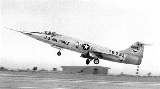 24,000lb Rockets, 8-Second Launches: The F-104’s Craziest Cold War Experiments