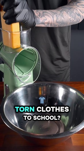 Why is Emma wearing torn clothes to school? 🏫 😜❤️😁 #foryou #viral #trending #text #story