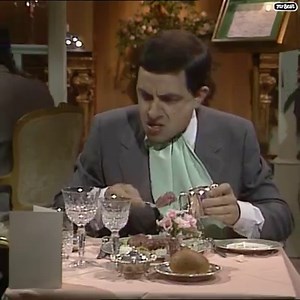 That time you meant to order a burger... 🍔 | Mr Bean