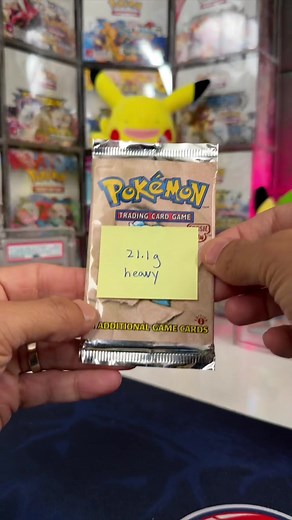 Unboxing 1st Edition HEAVY Fossil Pack from 1999 | Pokemon TCG