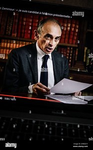 French far-right media pundit Eric Zemmour delivers a speech to announce his candidacy for the 2022 Presidential election in a video broadcast on social media, on November 30, 2021 in Paris, France. Photo by Thibaud Moritz/ABACAPRESS.COM Stock Photo - Alamy